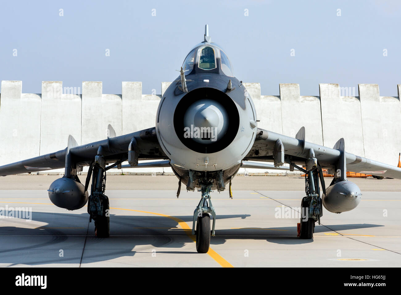 Vue de face d'une armée de l'Air polonaise chasseur-bombardier Su-22. Banque D'Images
