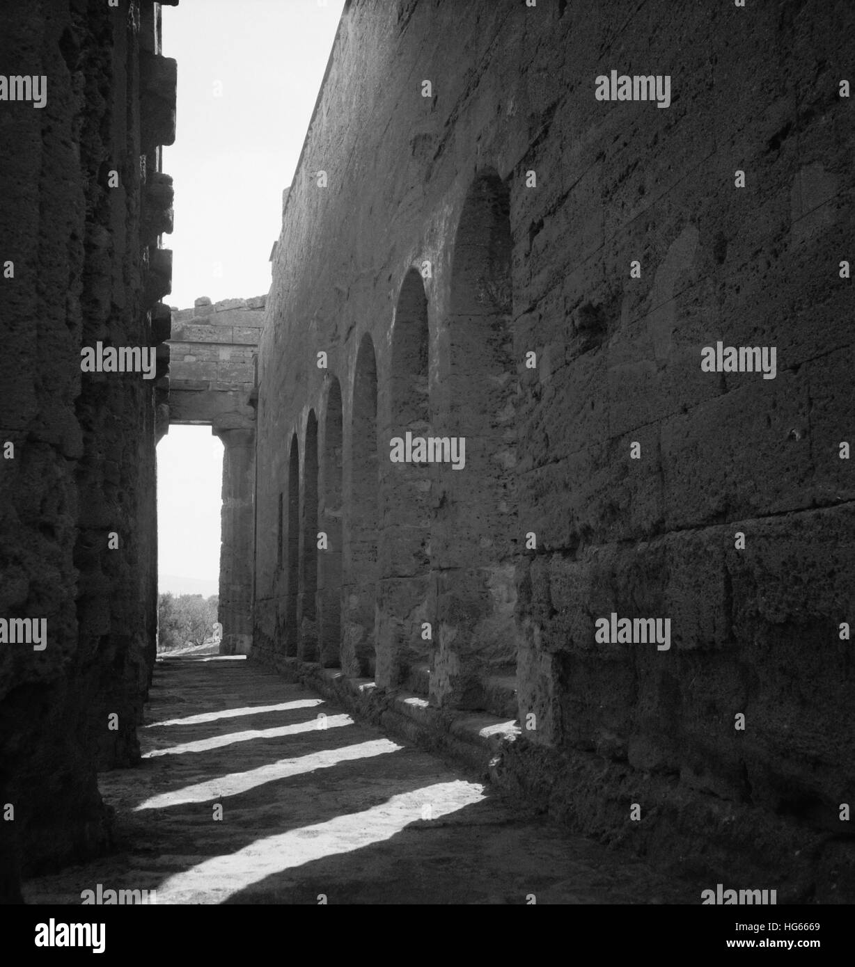 Agrigente, Sicile. Ruines de temples grecs, 1943. Banque D'Images