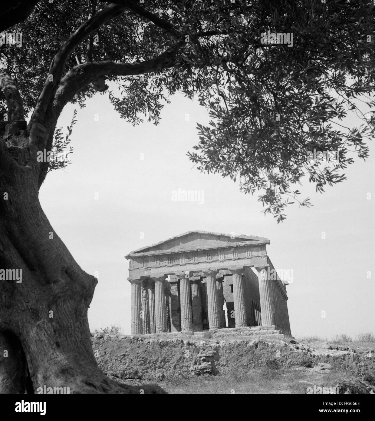 Un ancien temple grec à Agrigente, Sicile, 1943. Banque D'Images