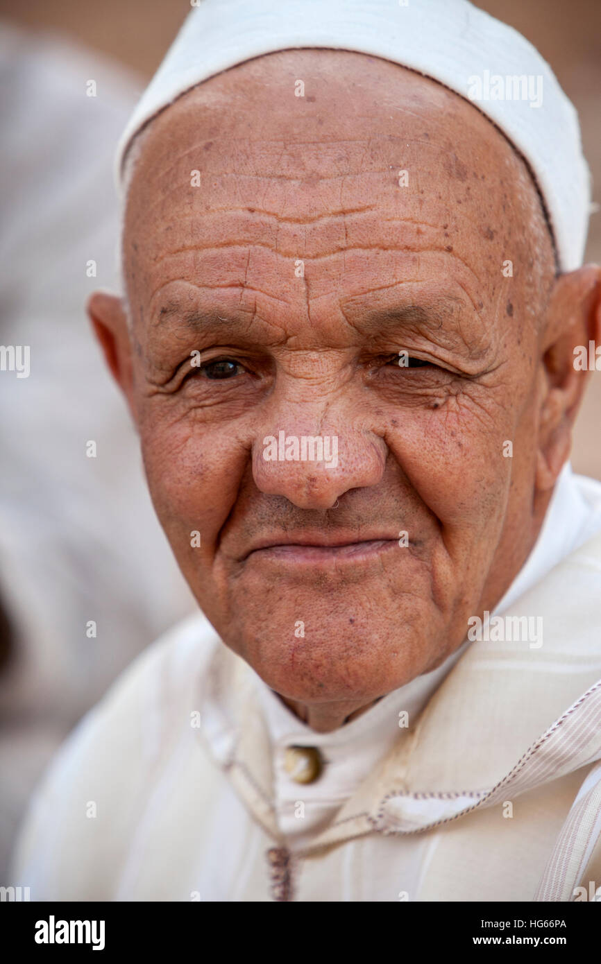 Elkhorbat, Maroc. Personnes âgées Berber Man. Banque D'Images