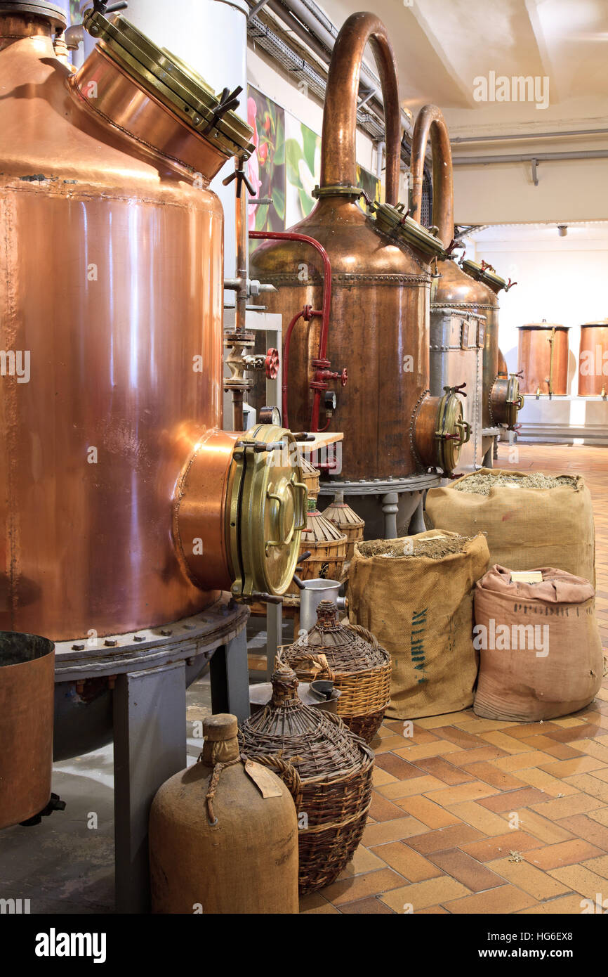 Parfumerie Fragonard dans l'usine historique, les alambics (Grasse, Alpes-Maritimes, France) Banque D'Images