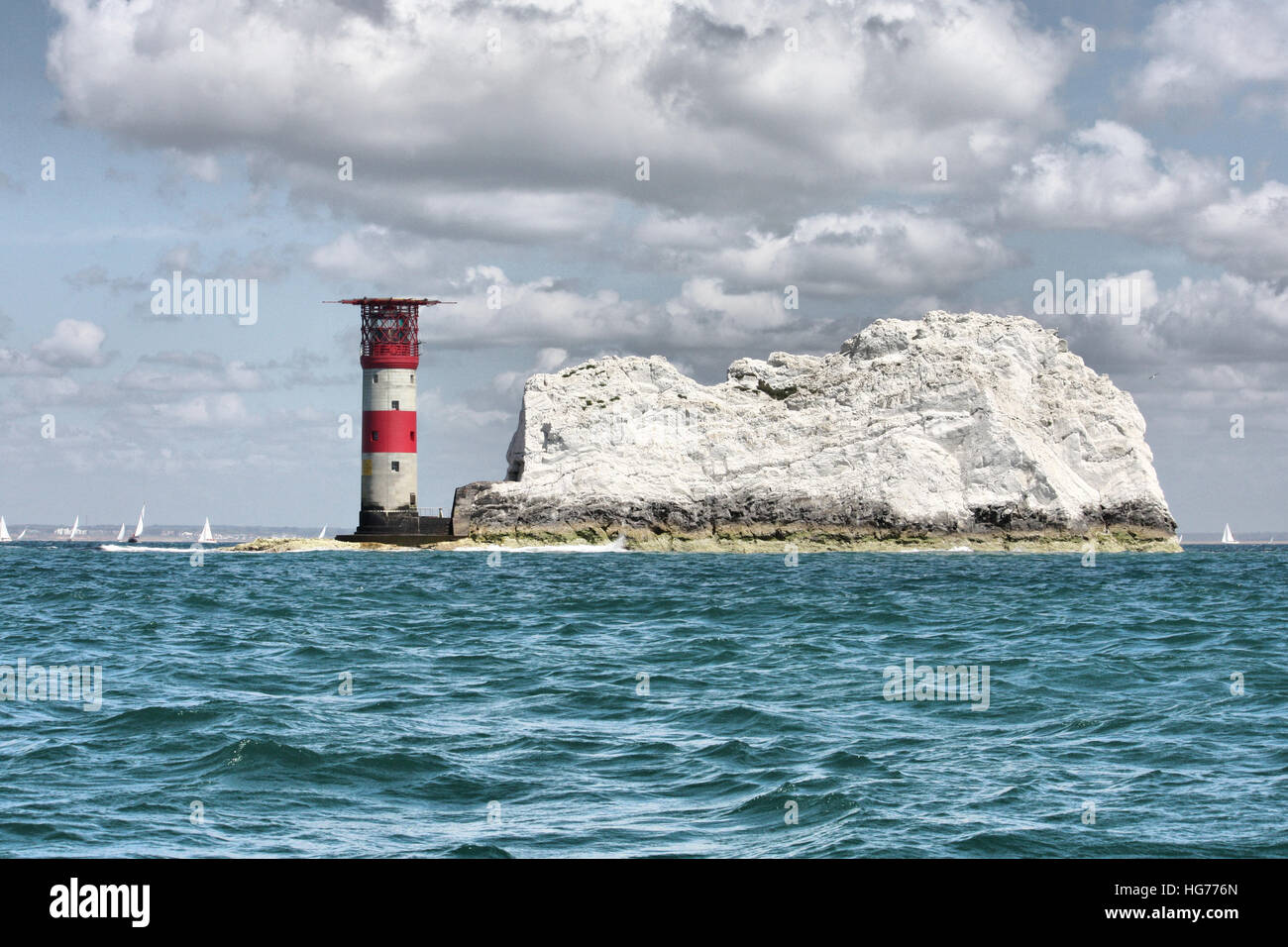 Phare rayé rouge et blanc à l'aiguille Banque D'Images