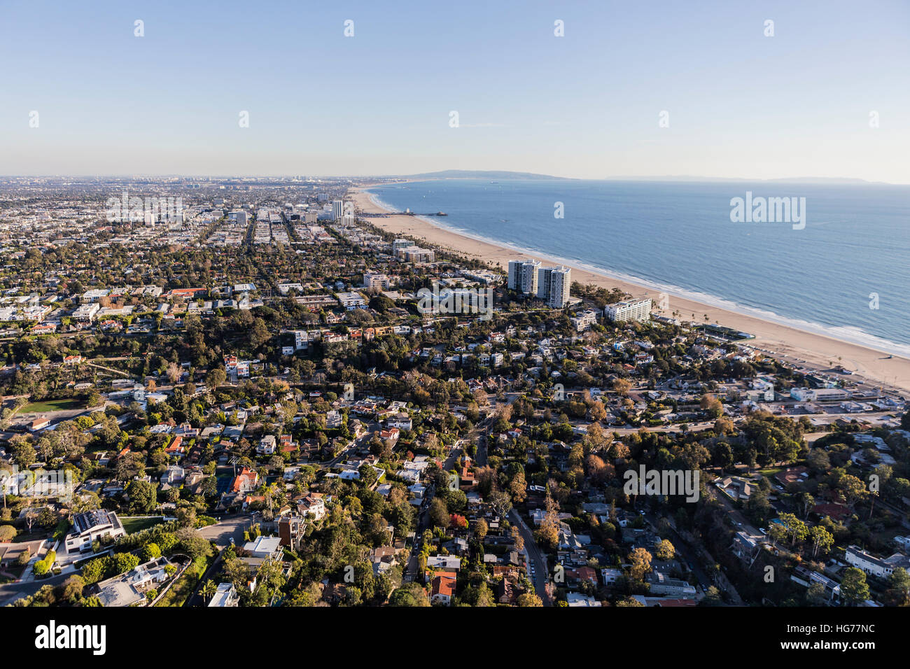 Vue aérienne de Santa Monica et de l'océan Pacifique en Californie du Sud. Banque D'Images