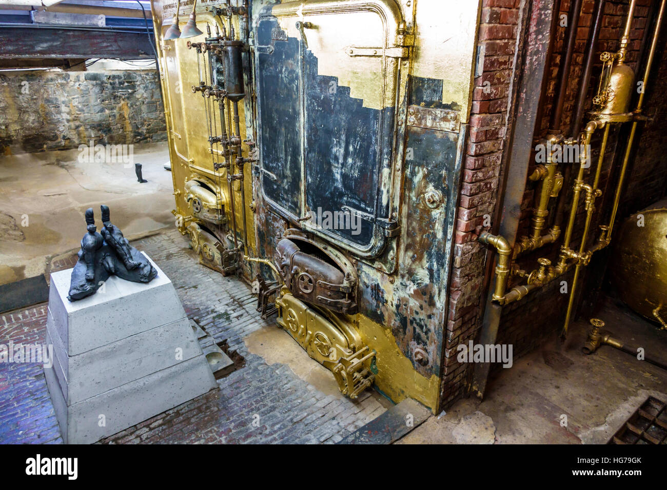 New York City,NY NYC Queens,long Island City,MoMA PS1,intérieur,art contemporain,musée,Lionel Maunz,sculpture,exposition collection I N Banque D'Images