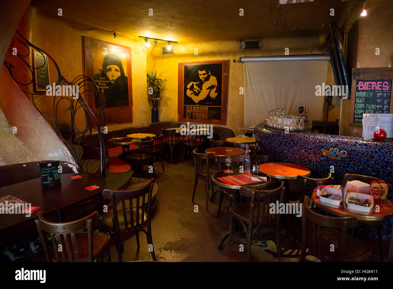 Polly Maggoo Bar, Paris, France Banque D'Images