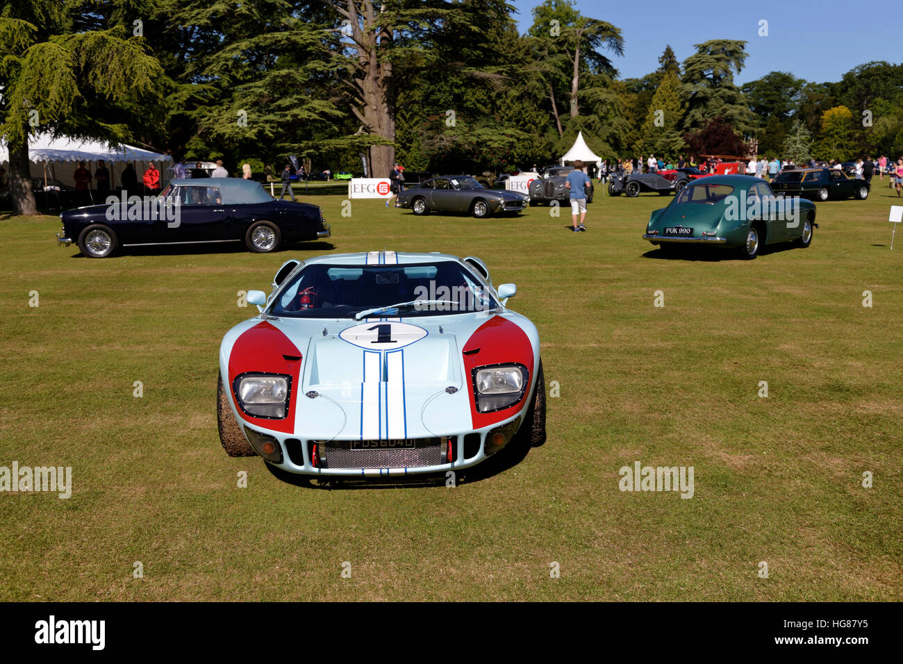 Une Ford GT40 endurance racing voiture au Wilton Classic & Supercar Show, Wilton House, dans le Wiltshire, Royaume-Uni, 2015. Banque D'Images