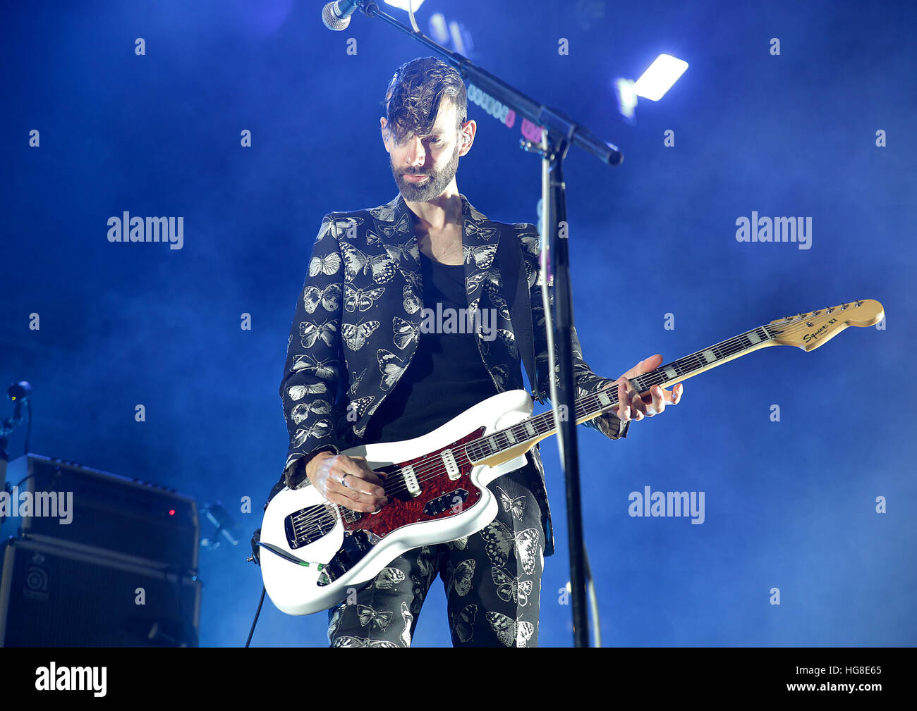 L'exécution de placebo à la Manchester Arena comprend : Placebo, Stefan Olsdal Où : Manchester, Royaume-Uni Quand : 05 déc 2016 Banque D'Images