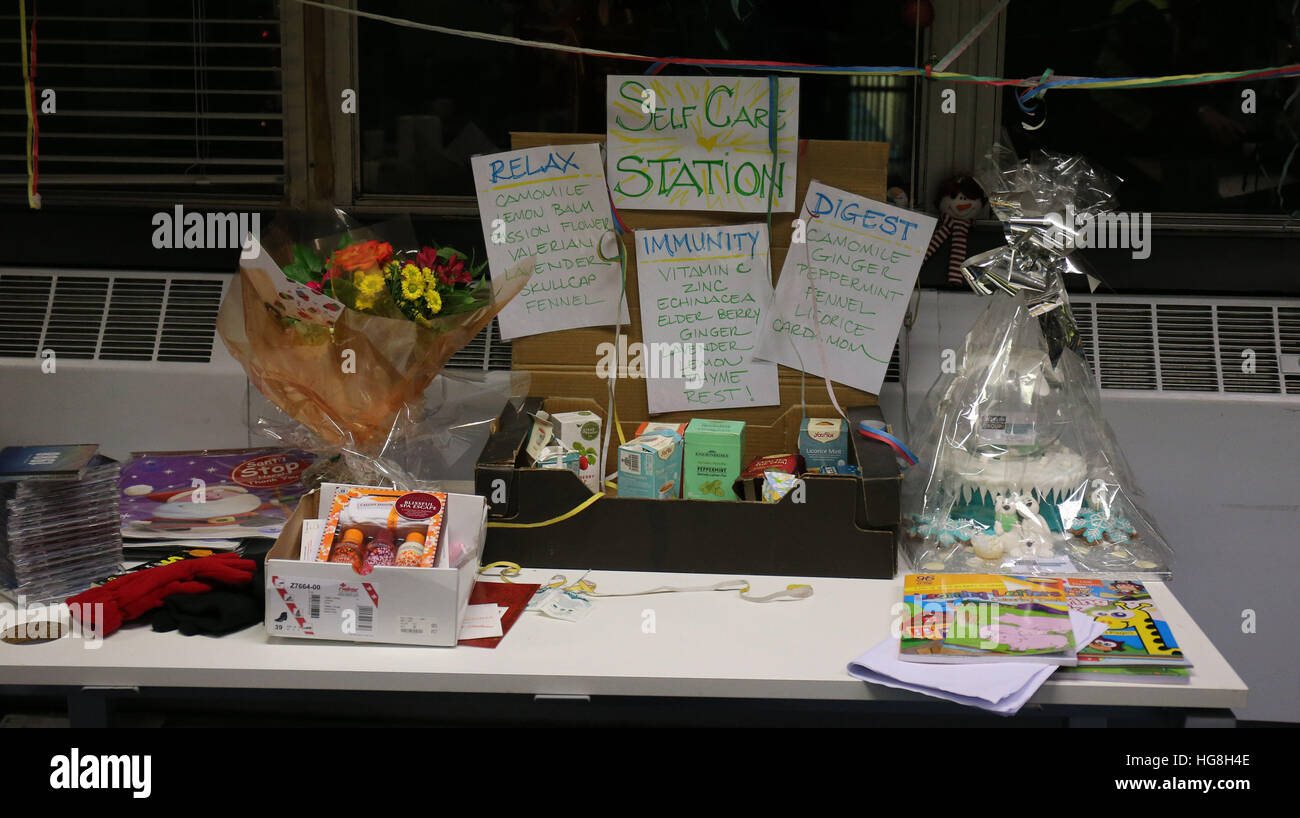 Une vue générale des dons à Apollo maison où les sans-abri groupe Campagne, Home Sweet Home, poursuit son occupation de l'immeuble de bureaux vides à Dublin's Tara Street. Banque D'Images