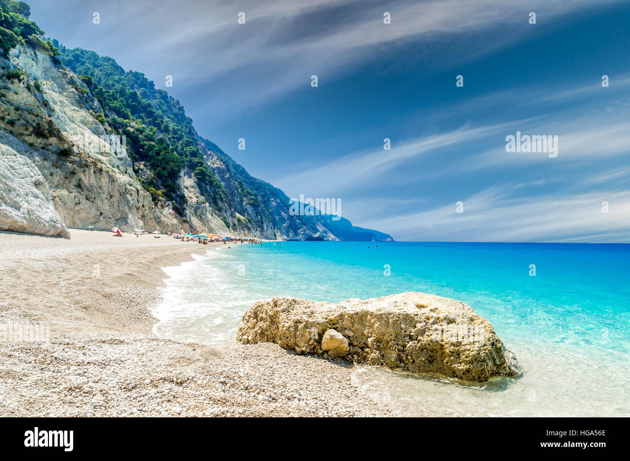 Plage de l'île de Lefkada, Egremni, Grèce. Grande et longue plage aux eaux turquoises de l'île de Lefkada en Grèce Banque D'Images