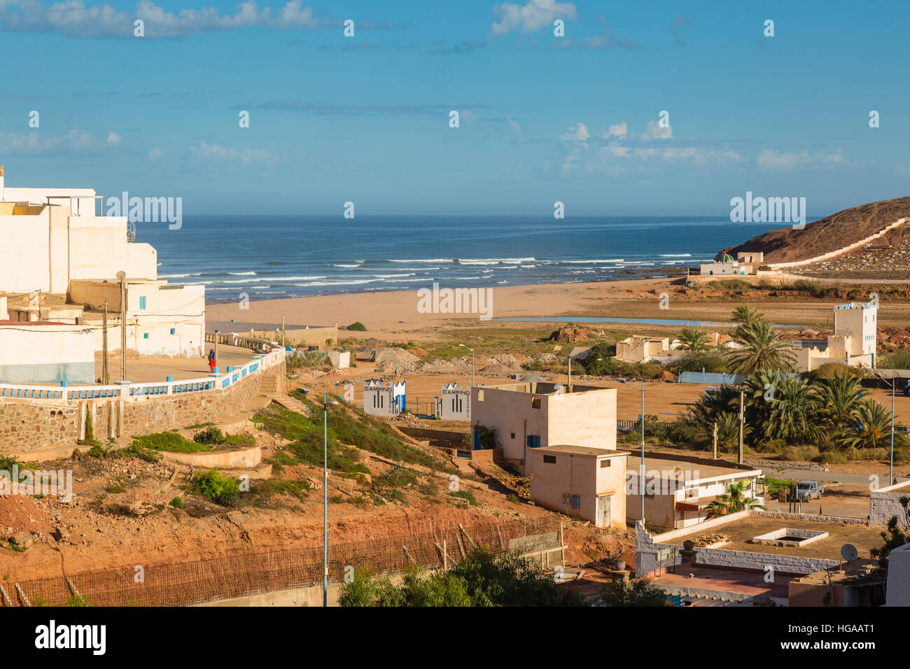 Vue de la plage à Sidi Ifni, sud-ouest du Maroc Banque D'Images