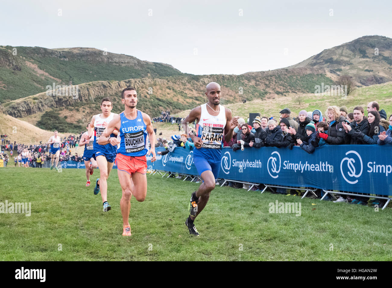 Edinburgh, Royaume-Uni. 07Th Jan, 2017. Mo Farah participe à la Super Simplyhealth Edinburgh International Cross Country à Holyrood Park, Edinburgh, Royaume-Uni le 7 janvier 2017. © Andrew Peat/Alamy Live News Banque D'Images