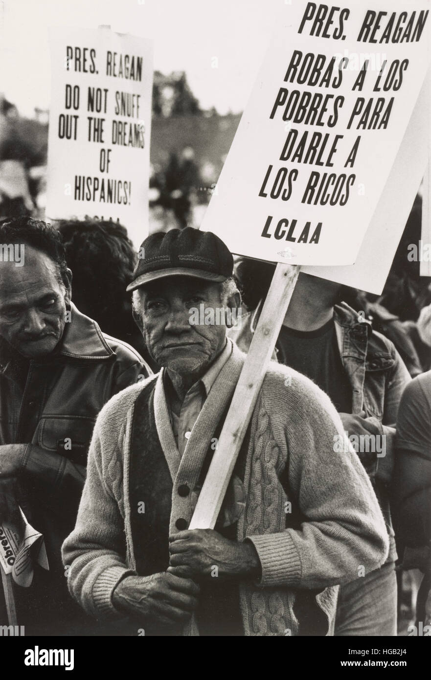 Un homme âgé dans la journée de solidarité à Washington D.C. Mars Banque D'Images