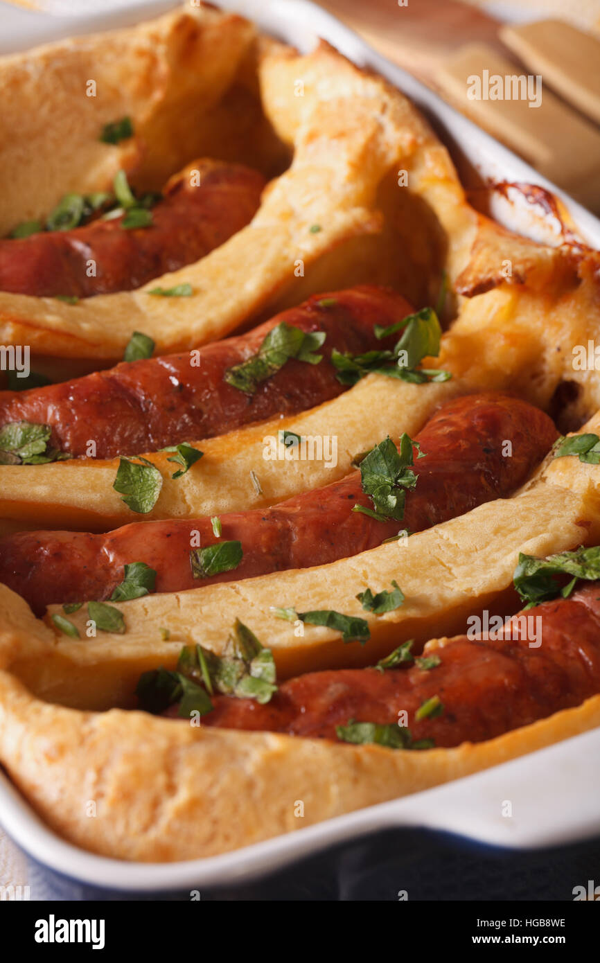 Le plat traditionnel anglais toad dans le trou vertical macro Banque D'Images