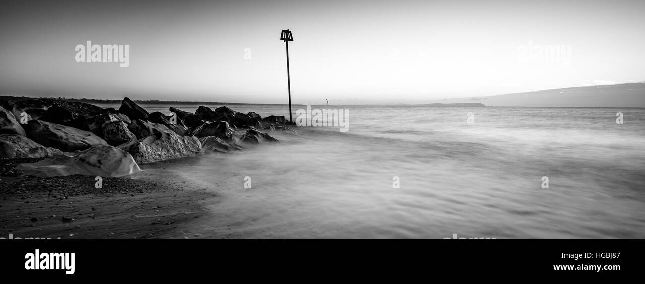 Paysage marin noir et blanc de pier Banque D'Images