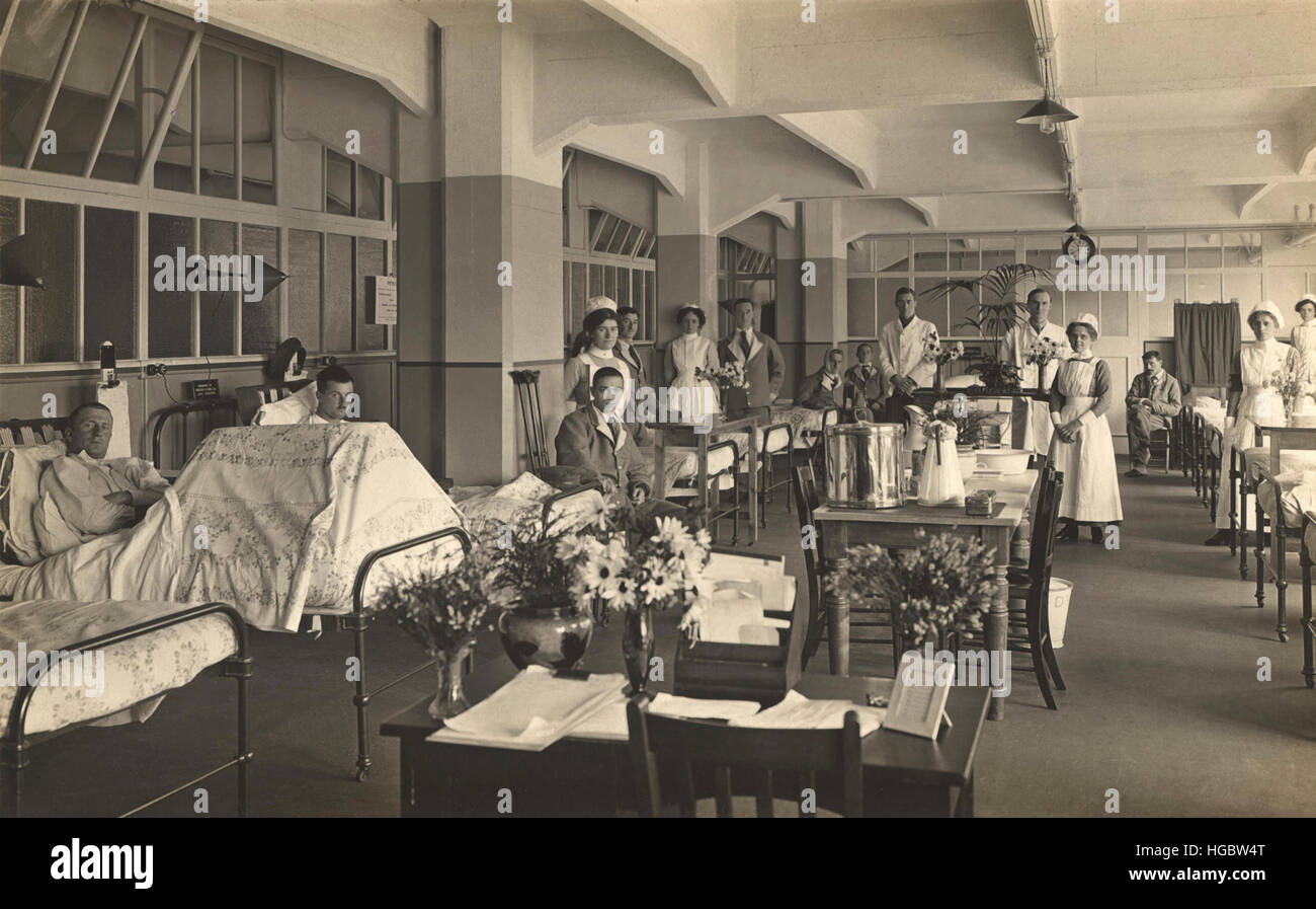 Les patients, les médecins et infirmières de l'hôpital militaire de King George, Londres, 1915. Banque D'Images