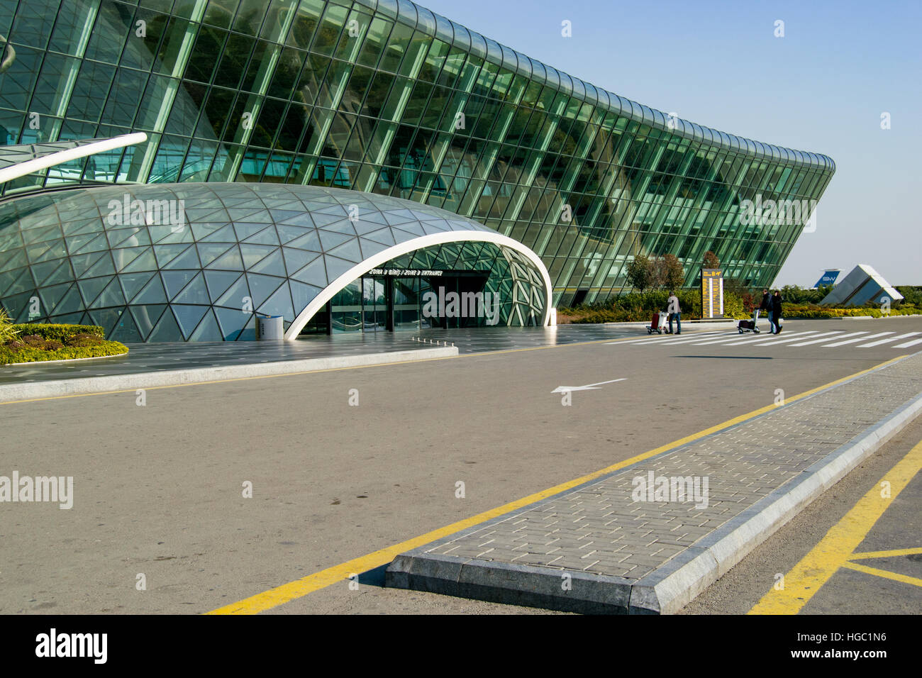 Entrée de l'Aéroport International Heydar Aliyev de Bakou, Azerbaïdjan Banque D'Images
