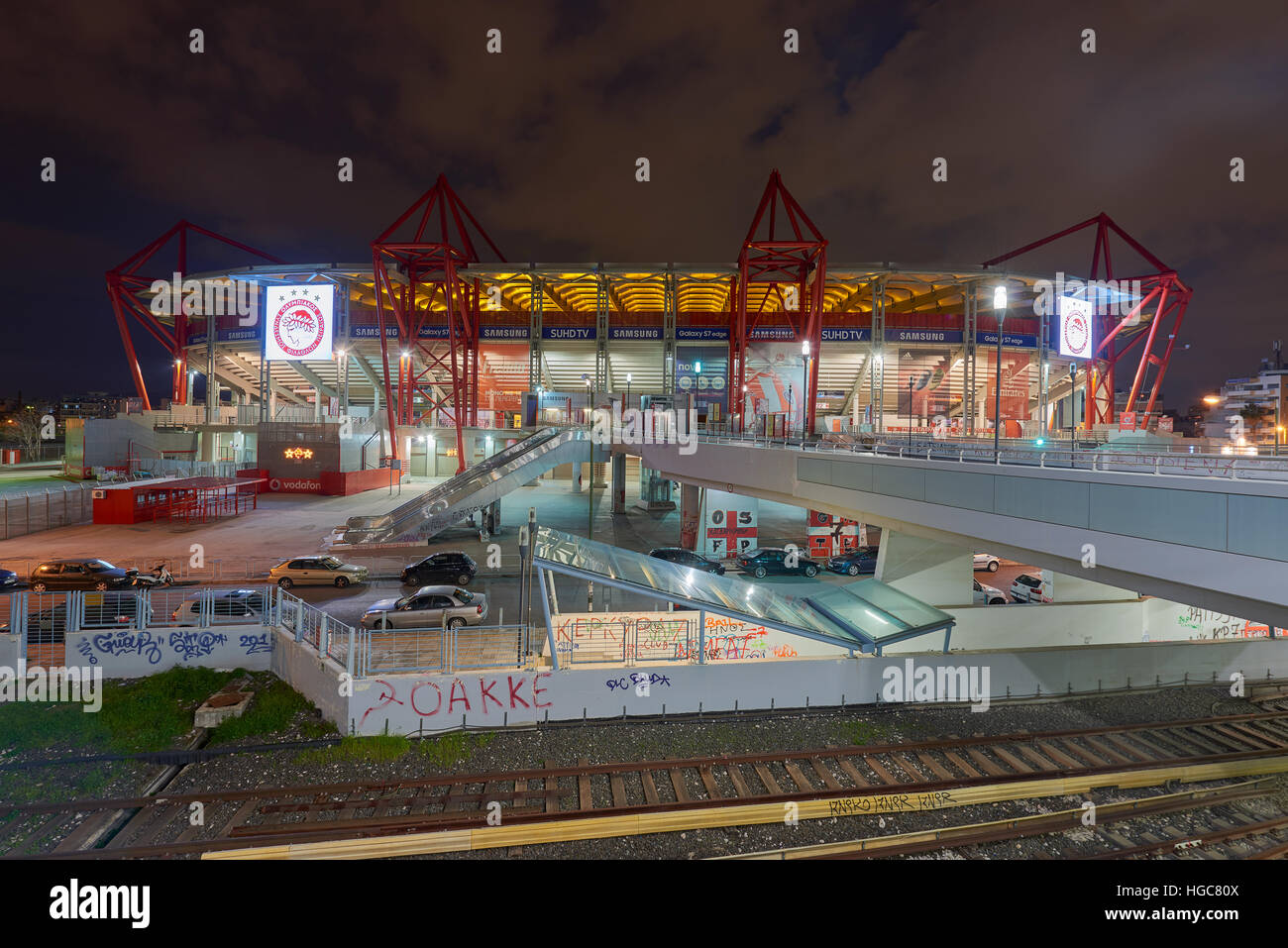 Karaiskakis stadium - stade de football de l'Olympiacos FC situé dans le Pirée comme vu du métro de Neo Faliro Banque D'Images