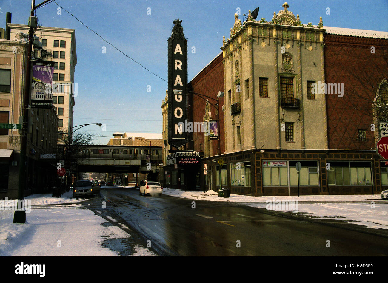 Le aragon ballroom, surnommé 'brawlroom' dans le quartier Uptown Chicago a été un pilier de concerts et animations. Banque D'Images