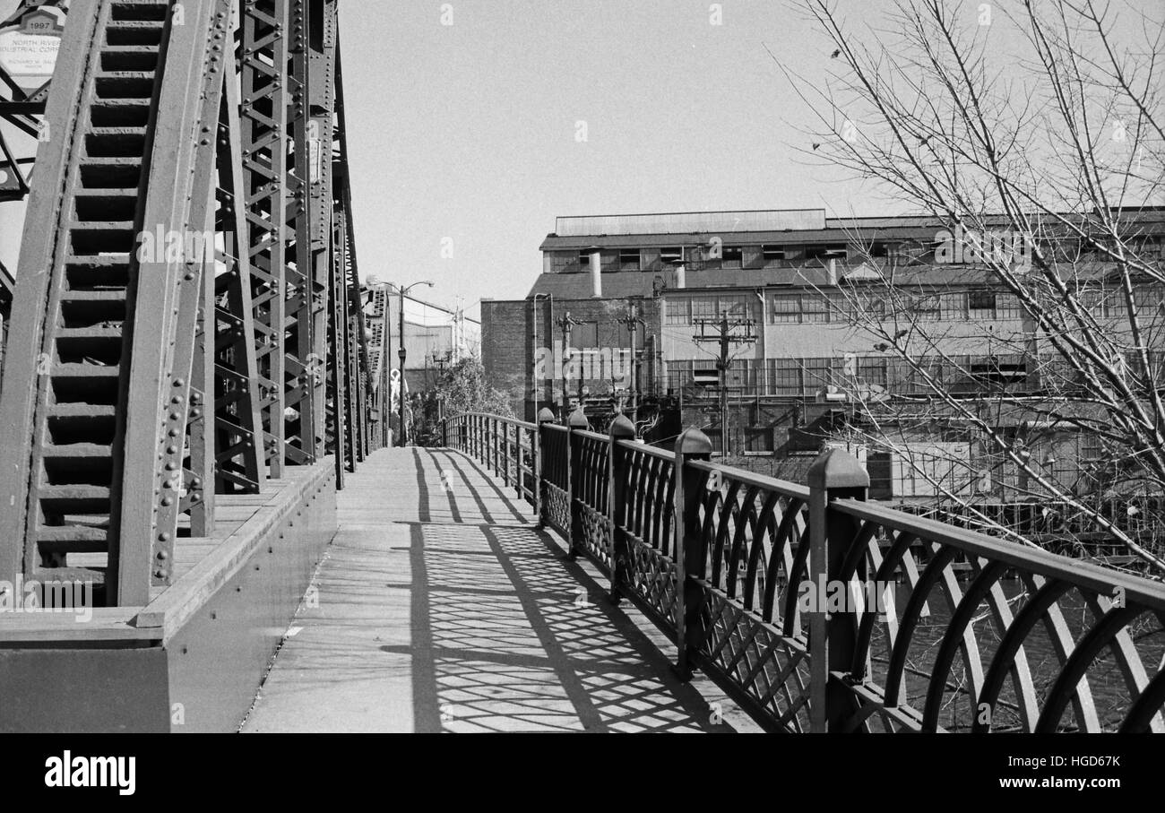 Ouvert en 1902, le pont St. Cortland à Chicago est l'original de style Chicago pont basculant tourillon fixe. Banque D'Images