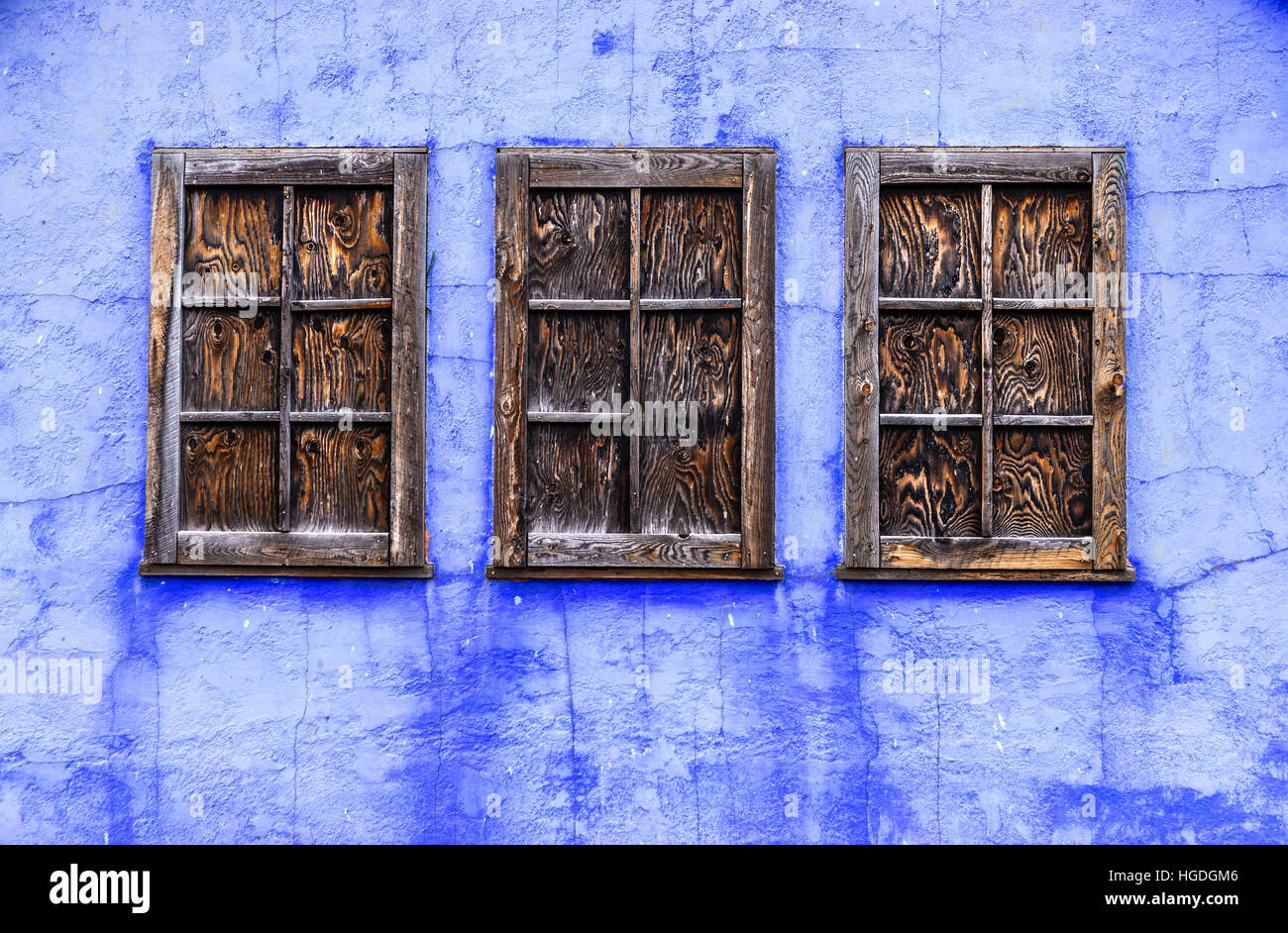 WY02005-00...WYOMING - Mur avec des fenêtres le long du mormon Road dans le Grand Teton National Park. Couleur du mur a été modifiée dans Photoshop. Banque D'Images