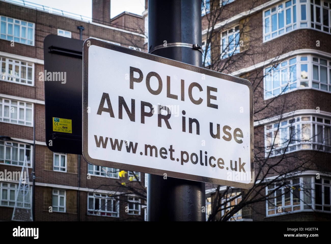 Utilisation de la police ANPR sign du Réalisé / Metropolital, London, UK Banque D'Images