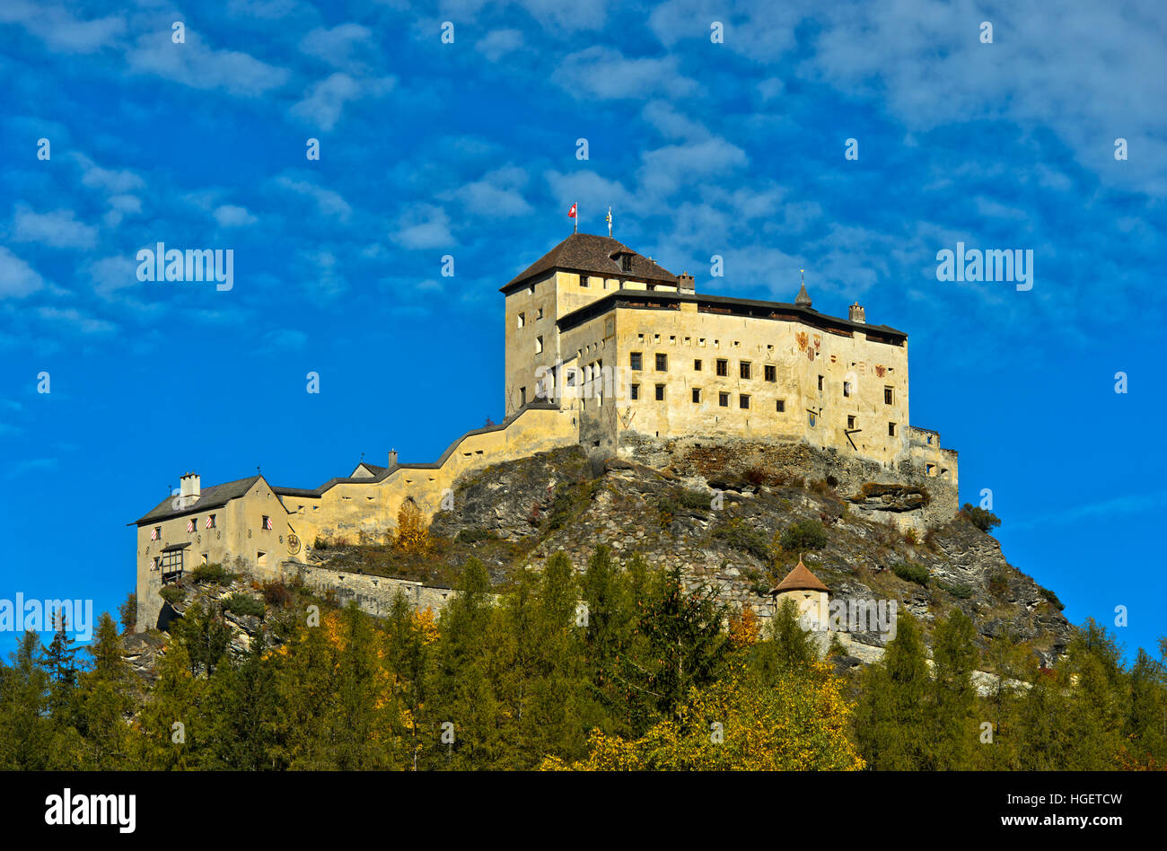 Château de Tarasp, Tarasp, Basse Engadine, Grisons, Grisons, Suisse Banque D'Images