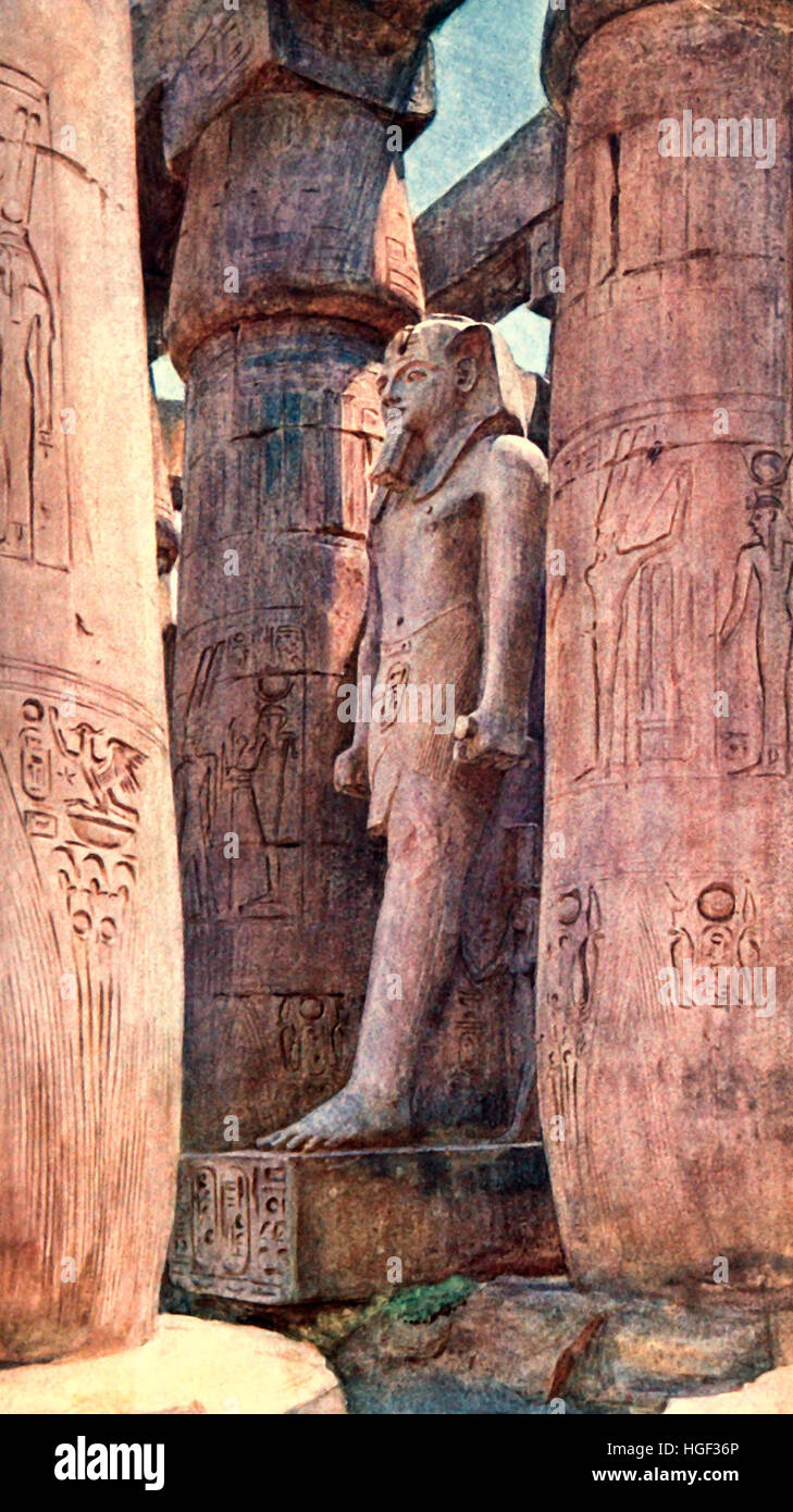 Statue de Ramsès II, temple de Louxor, Égypte, vers 1900 Banque D'Images