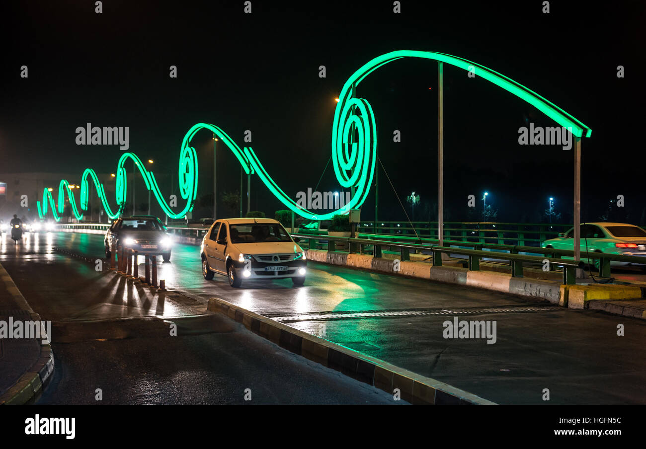 Bozorgmehr Pont sur la rivière Zayanderud à Ispahan, capitale de la Province d'Ispahan en Iran Banque D'Images