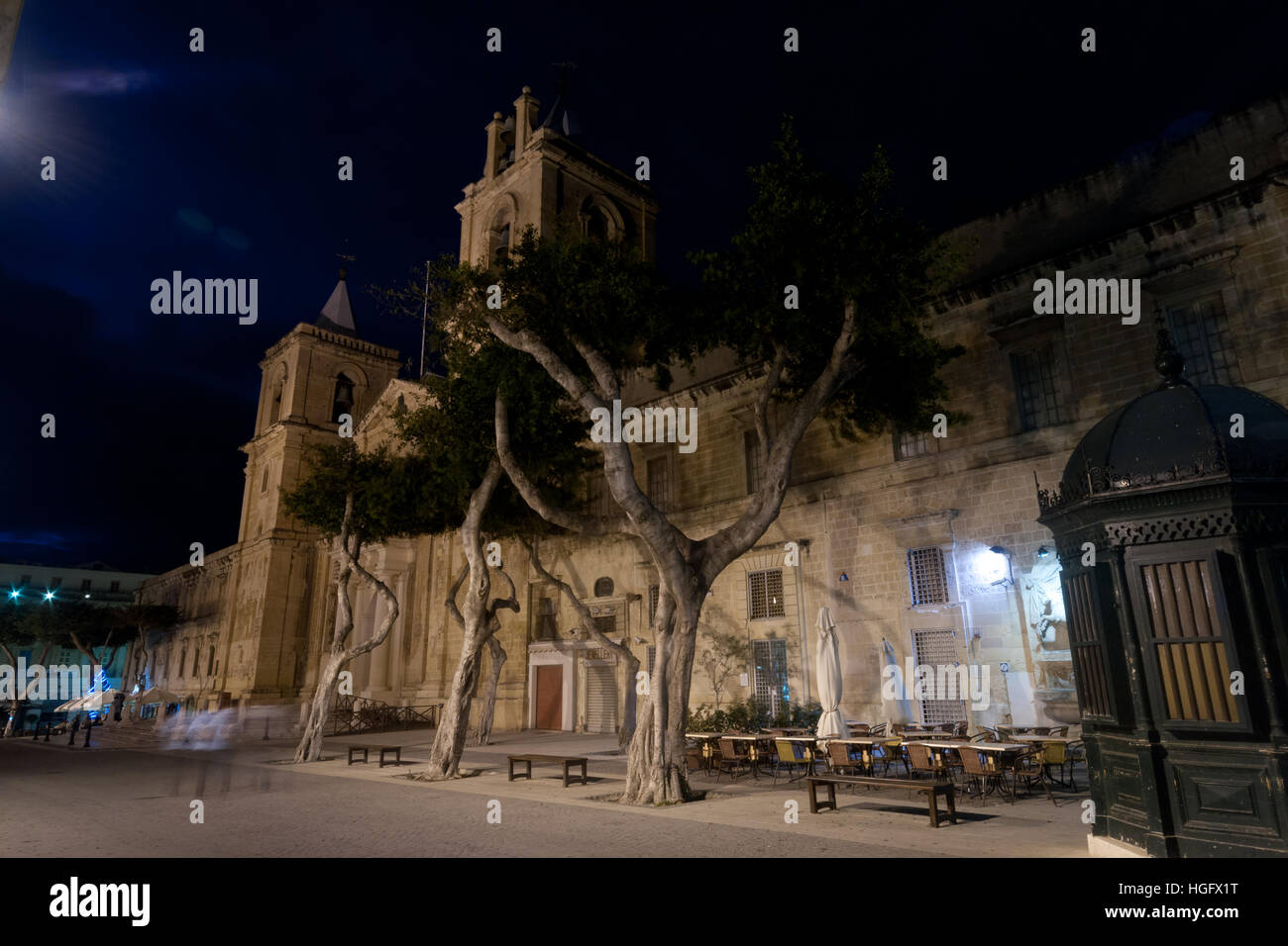 La Cathédrale Saint-Jean la nuit, La Valette, Malte Banque D'Images La Cathédrale Saint-Jean la nuit, La Valette, Malte Banque D'Images