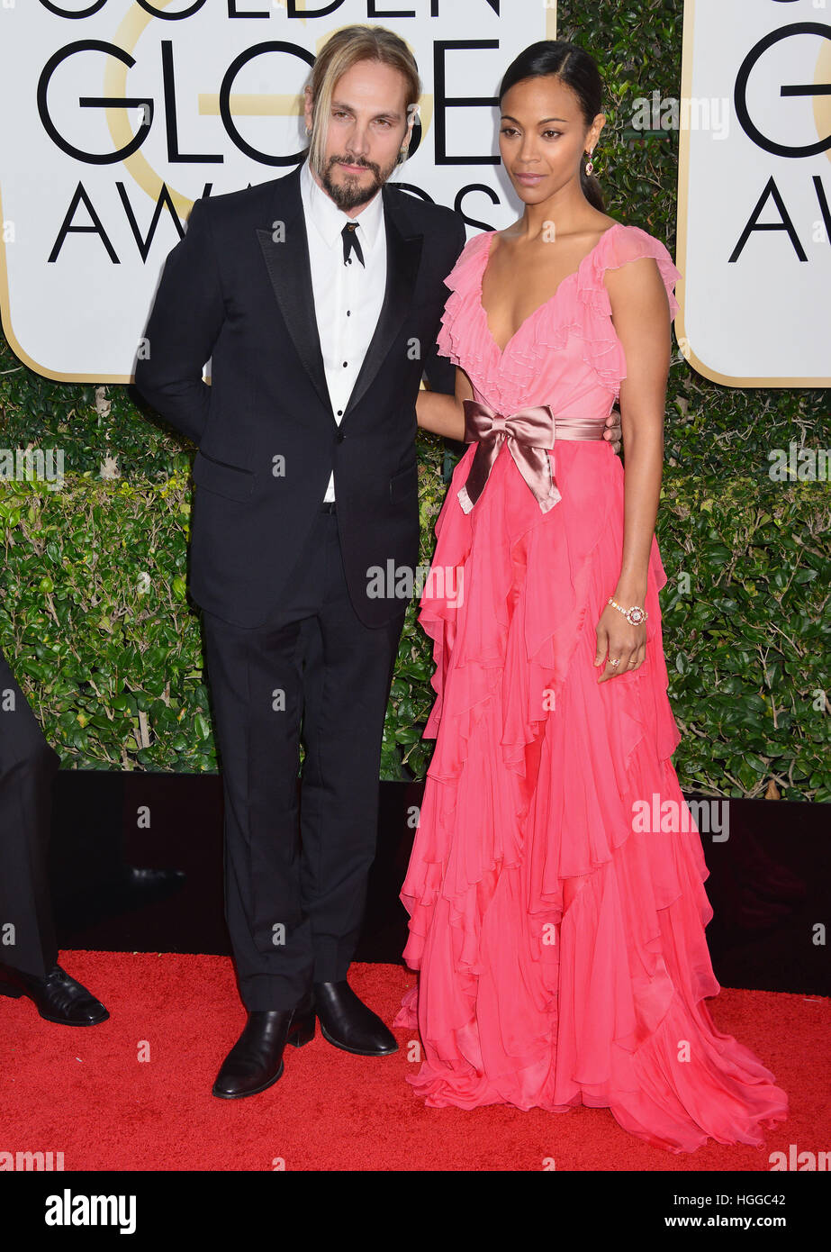 Los Angeles, USA. Le 08 Jan, 2017. Marco Saldana, Zoe Saldana 390 Salle de presse annuelle à la 74e Golden Globe Awards au Beverly Hilton de Los Angeles. Janvier 08, 2017 © Gamma-USA/Alamy Live News Banque D'Images