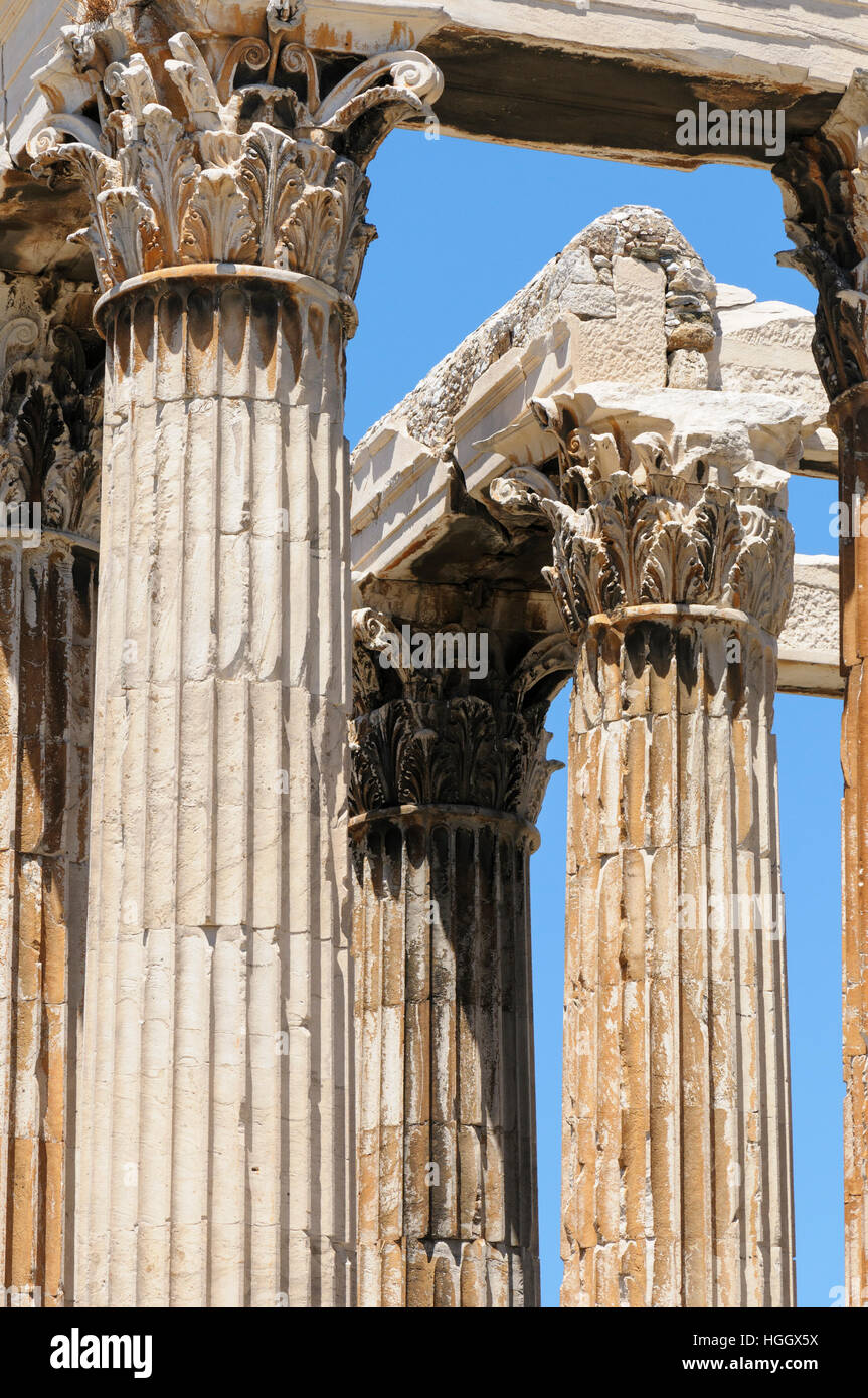 Chapiteaux corinthiens, classique dans le Temple de Zeus Olympien, l'Athènes, Grèce Banque D'Images