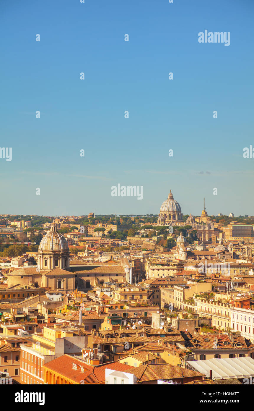 Vue aérienne de Rome avec la Basilique Papale de Saint Pierre Banque D'Images