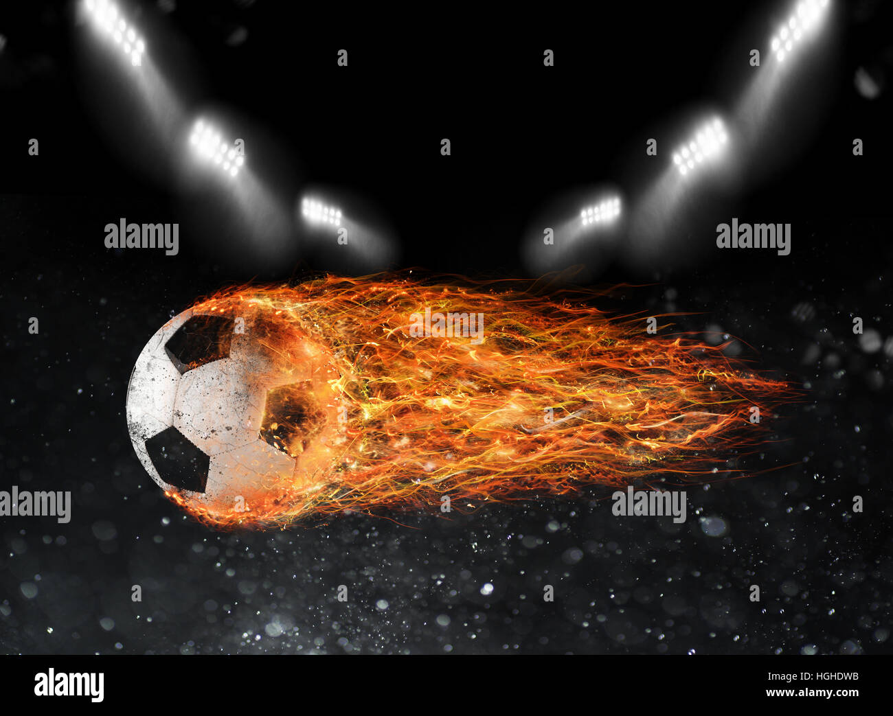 Ballon de soccer d'incendie dans le stade Banque D'Images