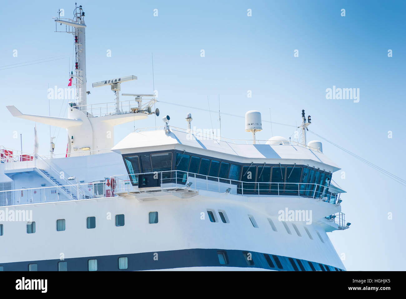 À bord, le pont pont ou le pont, le capitaine régit navire. sur l'avant du bateau, c'est l'endroit où sont conservés les équipements nautiques et r Banque D'Images