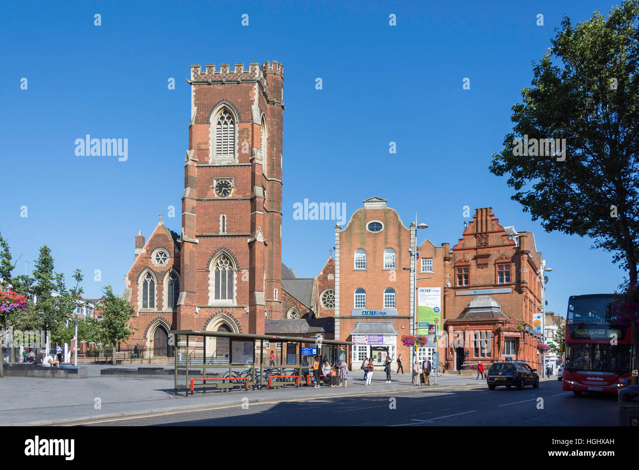 L'église de Sainte Marie, le Mont, Acton High Street, Acton, London Borough of Ealing, Greater London, Angleterre, Royaume-Uni Banque D'Images