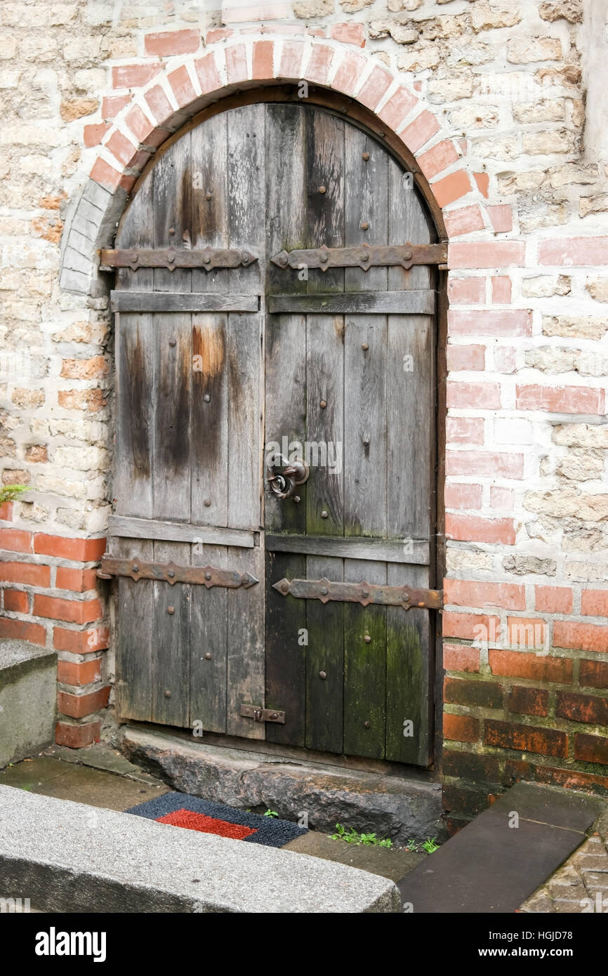 Vieille porte en bois. Banque D'Images