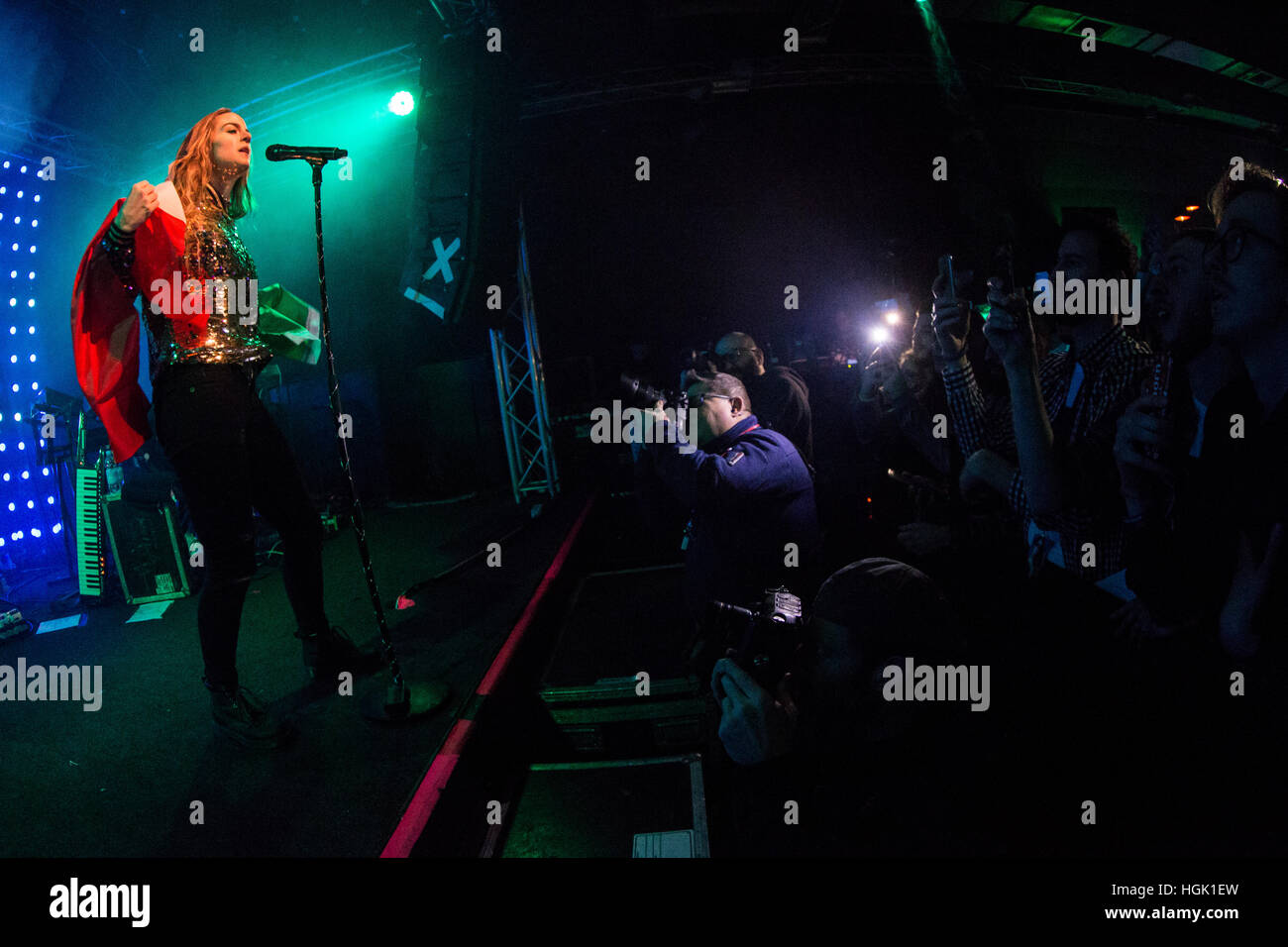 Milan, Italie. 22 janvier, 2017. La chanteuse et actrice Joanna Noëlle Blagden Levesque connu sur scène comme JOJO effectue sur scène à tunnel durant la "Love Tour' Credit : Rodolfo Sassano/Alamy Live News Banque D'Images
