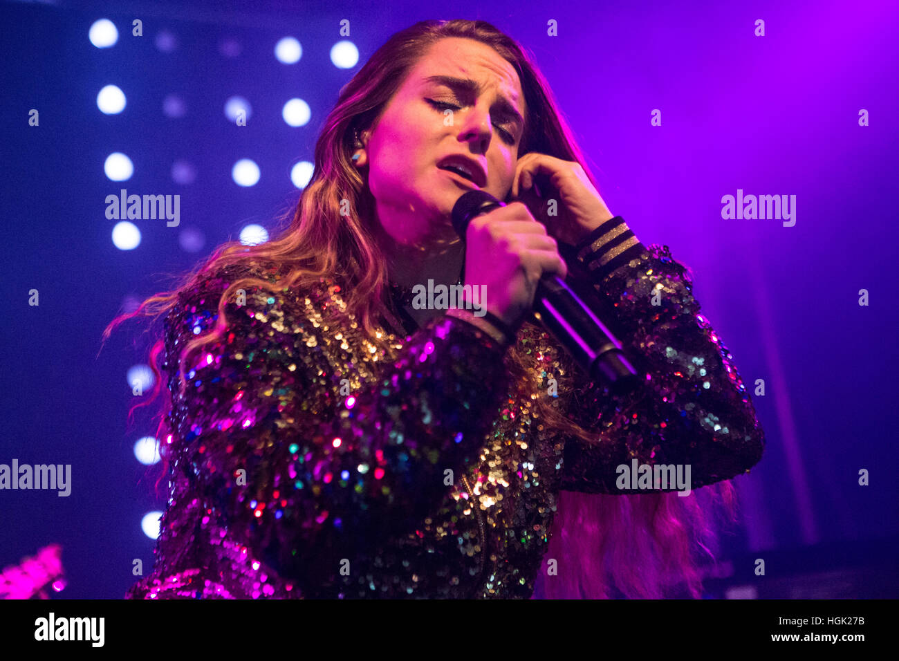 Milan, Italie. 22 janvier, 2017. La chanteuse et actrice Joanna Noëlle Blagden Levesque connu sur scène comme JOJO effectue sur scène à tunnel durant la "Love Tour' Credit : Rodolfo Sassano/Alamy Live News Banque D'Images