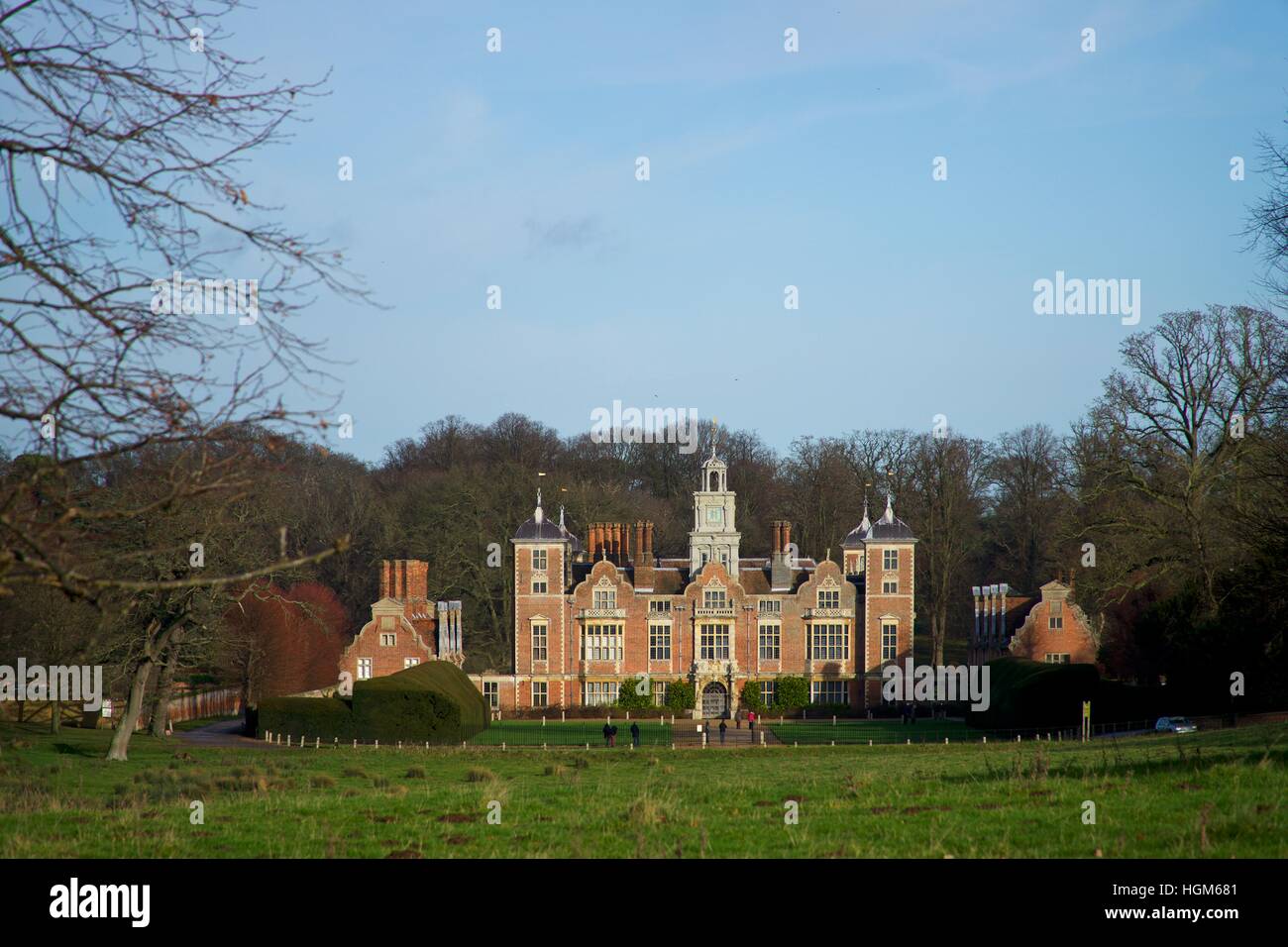 L'avant du National Trust Blickling Hall dans le Norfolk à l'extérieur de la ville de Aylsham. Banque D'Images