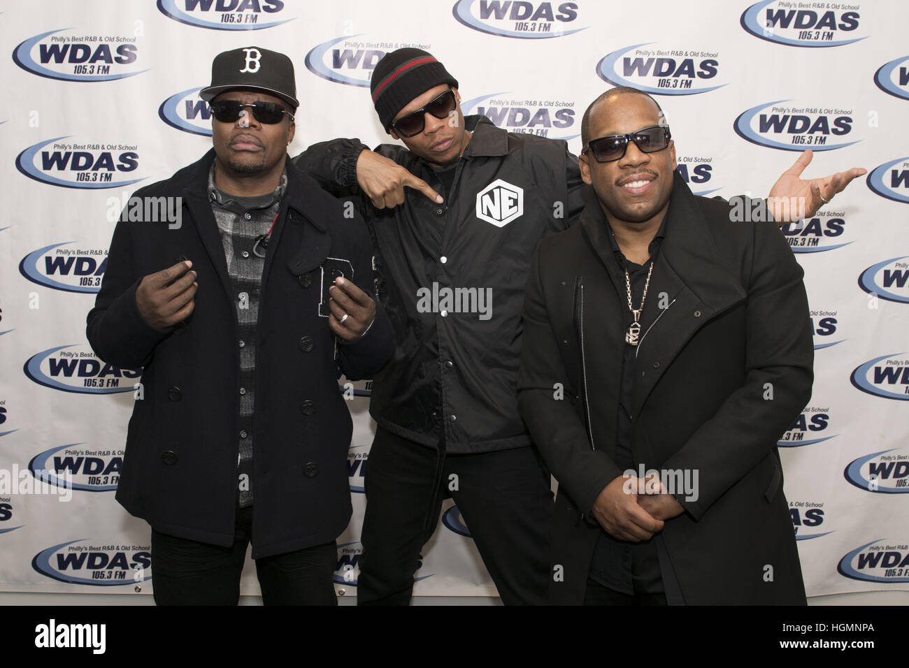 Philadelphie, Pennsylvanie, USA. Jan 11, 2017. RONNIE DEVOE, RICKY BELL, et MICHAEL BIVINS, savoir que le r&b group 'Bell Biv Devoe,,' arrêté par WDAS FM, à Philadelphie pour promouvoir la prochaine mini série TV, "La nouvelle Histoire' et d'Edtion promouvoir leur nouveau CD, "Trois bandes" © Ricky Fitchett/ZUMA/Alamy Fil Live News Banque D'Images