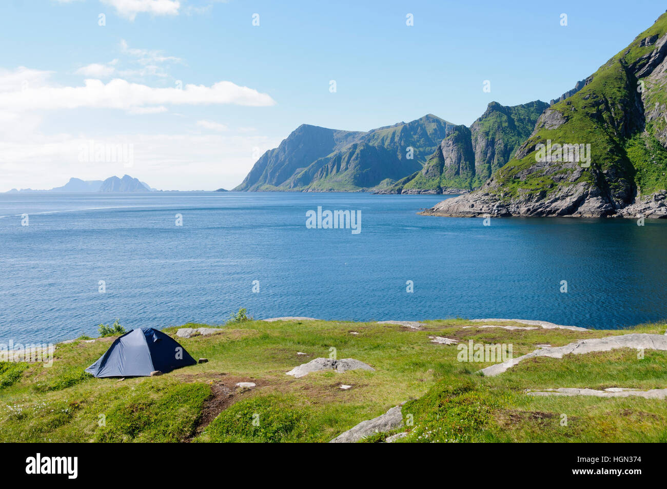 Camping sur la côte de Moskenes, dans les îles Lofoten, Norvège, Europe Banque D'Images