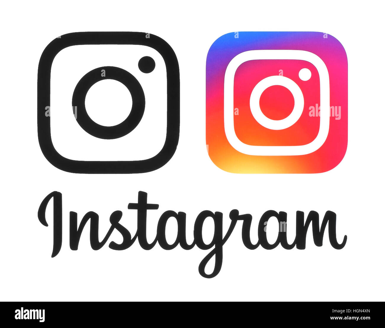 Kiev, Ukraine - 16 mai 2016 : Nouveau logo et l'icône de Instagram imprimés sur papier blanc. Instagram est une ligne de partage de photos mobiles, vidéo-service de partage. Banque D'Images