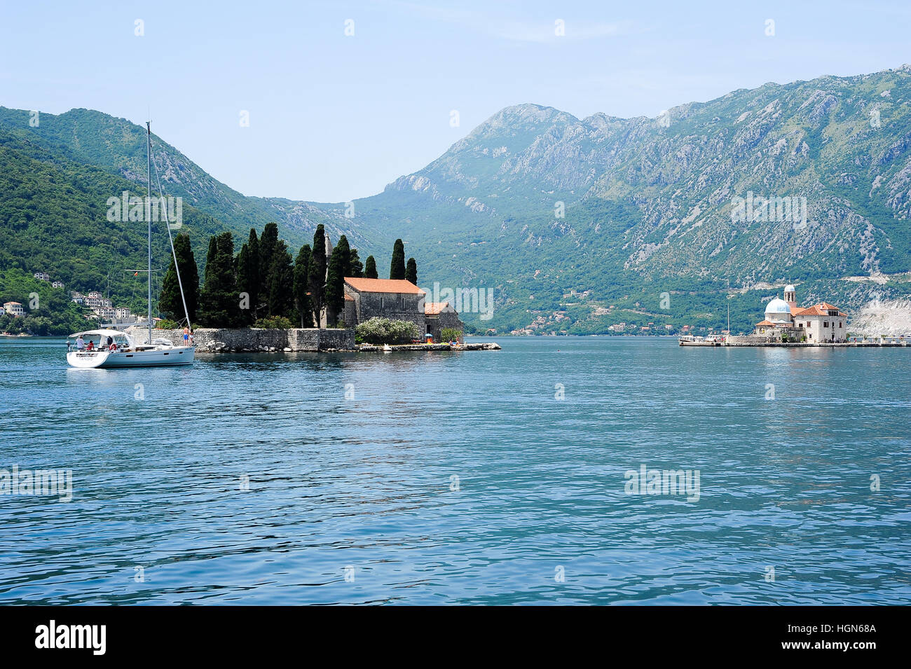 Perast, le Monténégro - 24 juin 2014 : San George's Island sur la baie de Kotor, Monténégro Banque D'Images