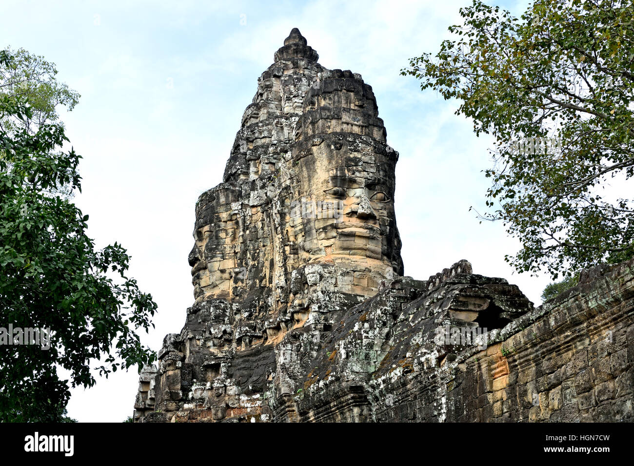 Gate Way à Angkor Thom - le Bayon 12e et au début du xiiie siècle comme l'état officiel de la temple bouddhiste Mahayana Le Roi Jayavarman VII, le Bayon se trouve au centre de la capitale de Jayavarman, Angkor Thom Angkor ( différentes capitales complexe archéologique empire Khmer 9-15ème siècle, Angkor Wat, angor Thom, temple Bayon, Cambodge ) Banque D'Images