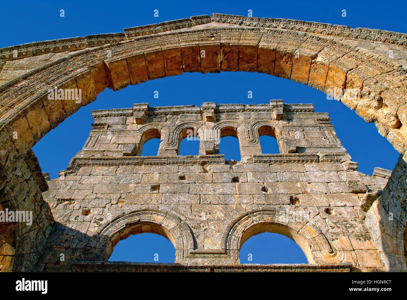 SyriaArcade en style roman de Qala'at Samaan ( Saint Simeone ) au nord d'Alep Banque D'Images
