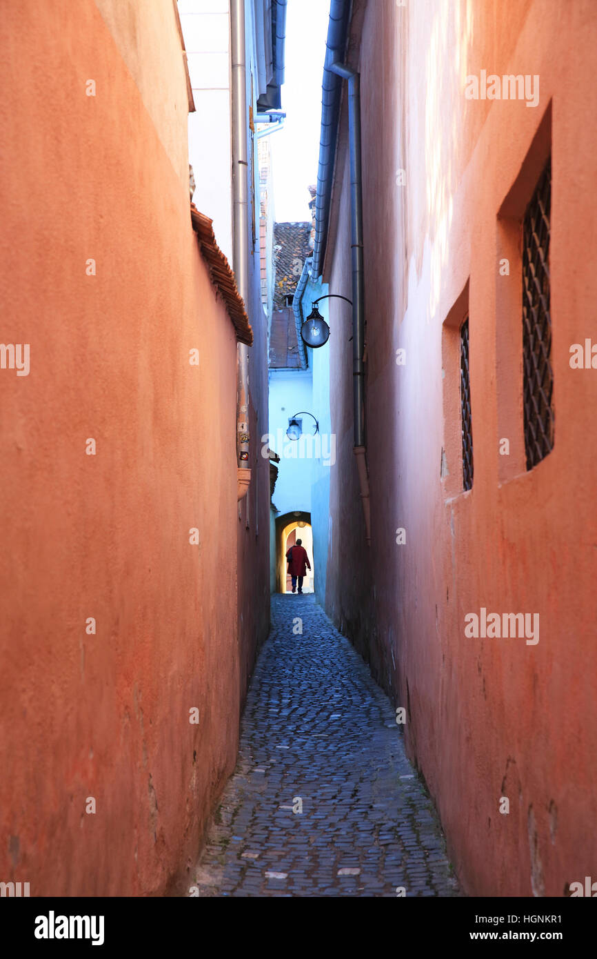 L'une des rues les plus étroites d'Europe, Rue de la corde, à Brasov, en Transylvanie, Roumanie, Europe de l'Est Banque D'Images