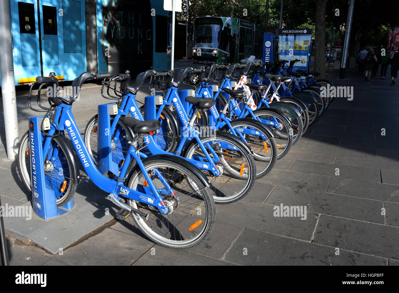 Melbourne La location de vélos dans la ville Banque D'Images