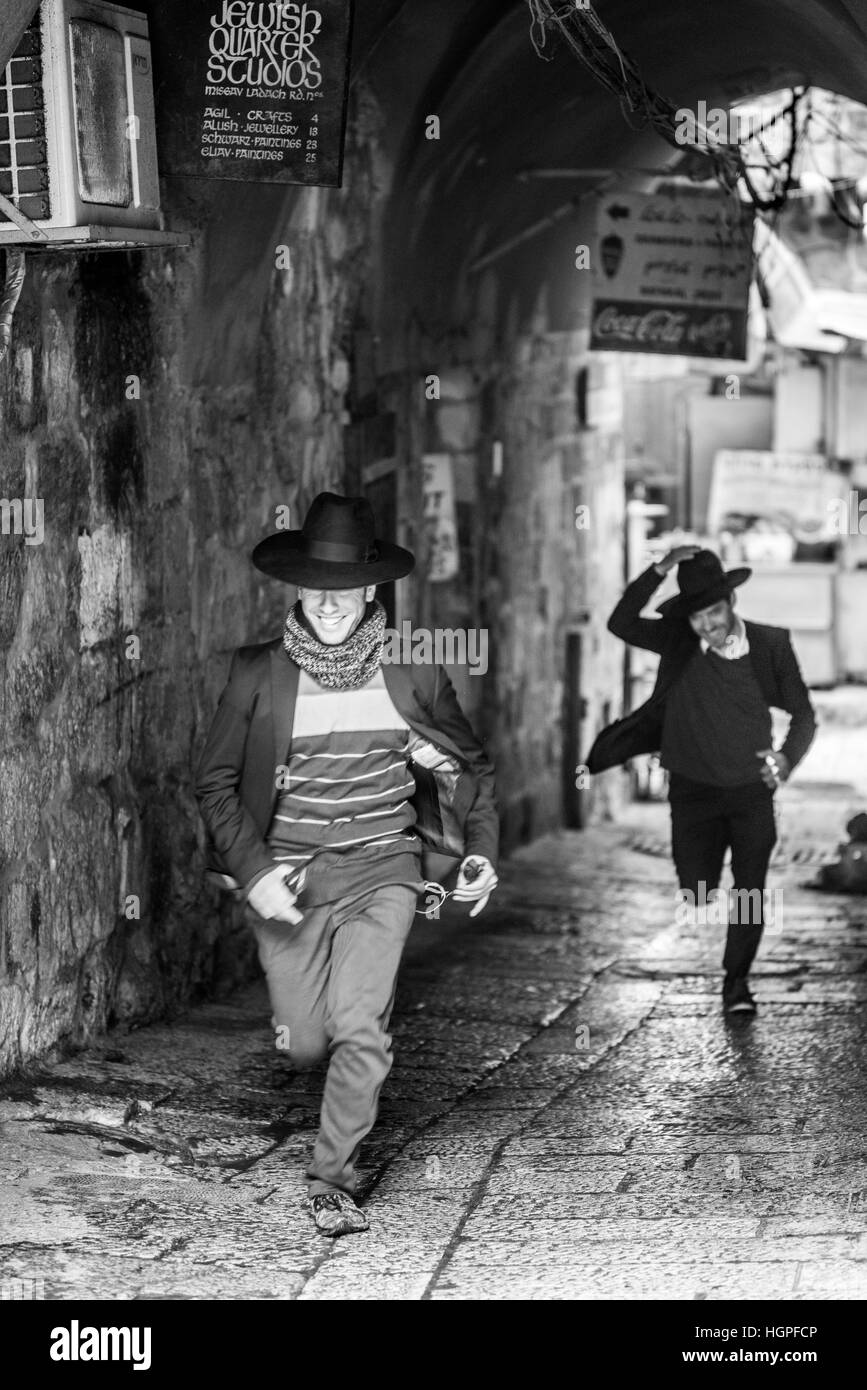 Juif dans les rues de Jérusalem, Israël, Moyen Orient Banque D'Images