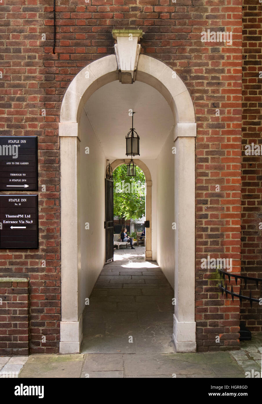 Passage à Staple Inn, Holborn, London Banque D'Images