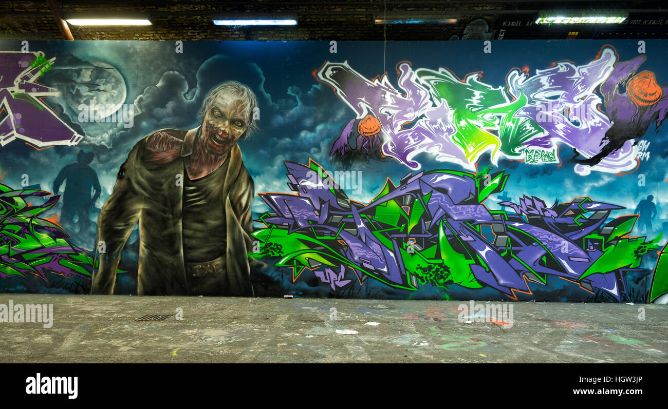 Cauchemar sur Leake Street, Waterloo. Haloween graffiti à thème dans le Leake Street tunnel Banque D'Images